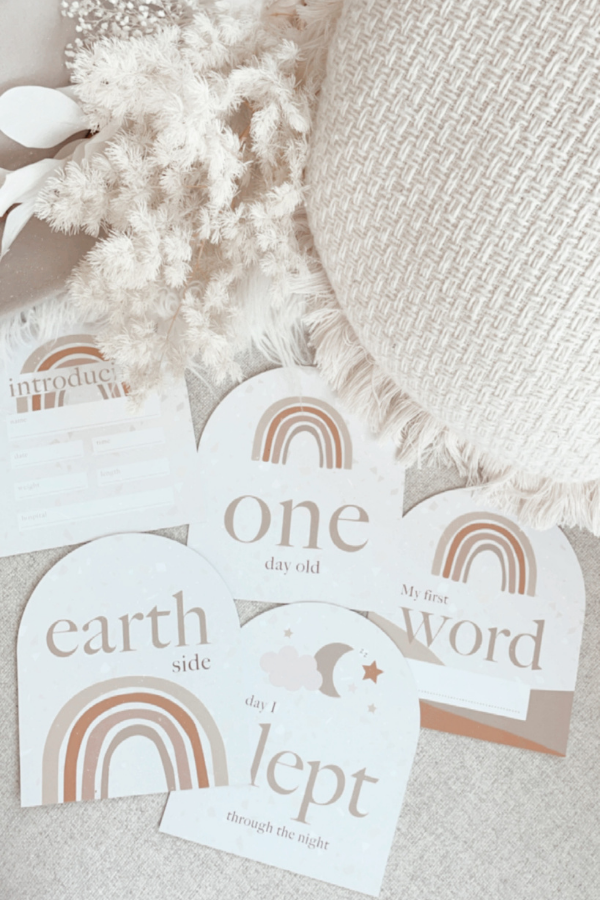 Somewhere Over the Rainbow | Baby Milestone Cards - VIXSA